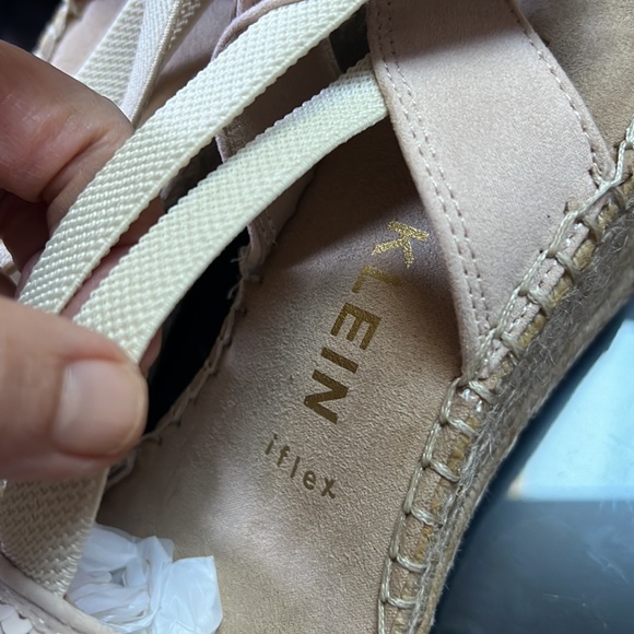 Cute sparkly wedge New ANNE Klein - Picture 6 of 8